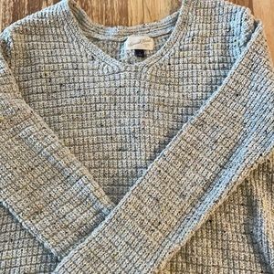 Universal thread sweater- perfect for fall